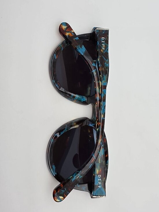 Diff Eyewear Dime II Blue Tortoise Frame Blue Green Mirror Lens Sunglasses 52mm main image 12